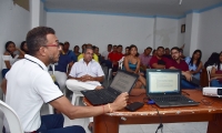 Los encuestadores y supervisores están siendo capacitados. 