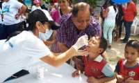 Niños vacunados.