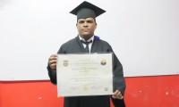 Jerfer Emilio Gutiérrez Villanueva, cumpliendo su sueño de graduarse en Unimagalena