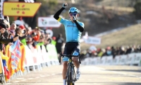 Miguel Ángel López, ciclista colombiano, se impone en La Molina. 