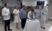 Firma del convenio entre las dos fundaciones del Caribe