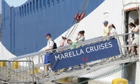 Llegada de turistas al Puerto de Santa Marta.
