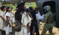 Ejército Nacional entrega 2 toneladas de ayudas a indígenas de la Sierra Nevada de Santa Marta