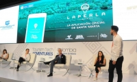 Erick Navarro presentando 'La Perla App'