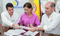 Firma del convenio entre Ecopetrol y Cormagdalena