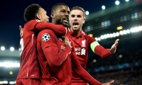 Georginio Wijnaldum celebra el gol del 3-0, ante el Barcelona. 