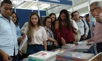 Más de 40.000 personas visitaron en seis días la Feria del Libro de Santa Marta.