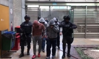 Policías capturados en Medellín