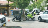 La Policía acordonó la zona por protocolo hasta saber si había o no un artefacto explosivo.