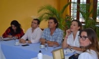 El alcalde Rafael Martínez se reunió con el artista samario Carlos Vives y su esposa Claudia Elena Vásquez.