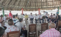 Reunión de 'El Mello' con aspirantes al concejo de Puebloviejo.