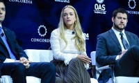  Lilian Tintori, en el foro de la Concordia.