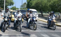 Este miércoles 15 de enero podrán circular las motocicletas con parrillero. 