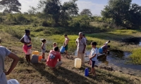 Los pobladores de Salaminita tienen que tomar el agua de un jagüey
