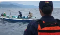  La Armada de Colombia efectuó el rescate de los tres ciudadanos.