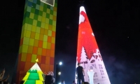 El Árbol de Navidad de Barranquilla, donado por Tecnoglass, es el más grande de Colombia.