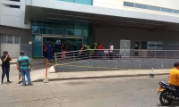 La mujer de avanzada edad está hospitalizada en Valledupar.