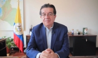 Ministro de Salud, Fernando Ruiz. 