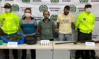Las autoridades señalaron que alias ‘Pitillo’ presenta antecedentes por el delito de amenazas y alias ‘Escalona’ por tráfico, fabricación y porte de estupefacientes.