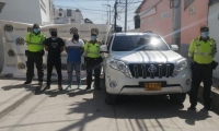 Capturados por presuntamente haber robado un vehículo en Barranquilla.