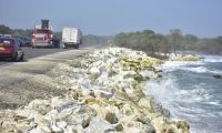 Las obras buscan mitigar los efectos de la erosión costera en este sector de la Troncal del Caribe.