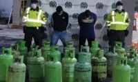 En el operativo policial recuperaron 53 cilindros de gas propano.