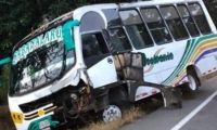  Bus accidentado en La Cordialidad tras arrollar a una vaca.