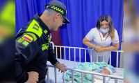 El coronel Jorge Urquijo y personal médico del Hospital Niño Jesús