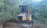 Una máquina trabajando en la Sierra.