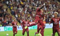 Sergio Mosquera celebra el gol de la clasificación a la final.