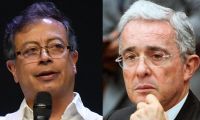 Gustavo Petro y Álvaro Uribe.