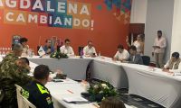 Cerca de las 9:00 de la mañana comenzó la reunión. 