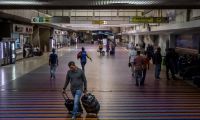 interior de aeropuerto 