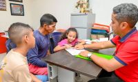 Buscan que un gran número de niños no se queden sin estudiar. 