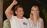 Daniel Noboa y su esposa