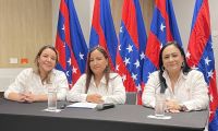 Mallath Martínez, Elizabeth Molina y Claudia Aarón.