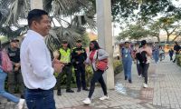 El rector Pablo Vera dándole la bienvenida a los estudiantes.