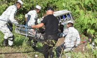 Autoridades en labores de rescate.