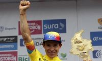 Retienen y le roban camioneta al ciclista colombiano 'Superman' López