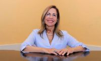 Lourdes Peña Del Valle.