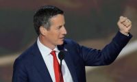 Sin experiencia previa en cargos públicos, Moreno competirá en noviembre contra el senador demócrata Sherrod Brown, con el objetivo de recuperar el control republicano del Senado.
