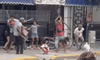 Riña con palos y puñal entre limpiavidrios de la 19 deja un herido