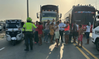“Una odisea”: Asamblea exige soluciones por bloqueos en la vía Ciénaga-Barranquilla