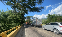 Comunidades de la Sierra declaran paro indefinido y bloquean la Troncal de Oriente