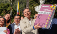 Reforma laboral ya es ley: Petro la sancionó tras aprobación del Congreso