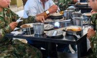 Firmaron, cobraron y no entregaron: destapan millonario robo en contrato de alimentos del Ejército