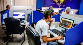 Zonacero.com En la isla no estaba permitida la conexión a internet en las casas.