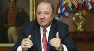 Imagen de referencia Luis  Carlos Villegas, ministro de Defensa.