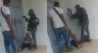 La mujer y sus familiares en la entrada del hospital de Fundación.