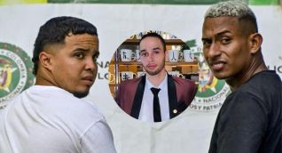 Presuntos delincuentes y el joven Jack Ramírez Comas.
